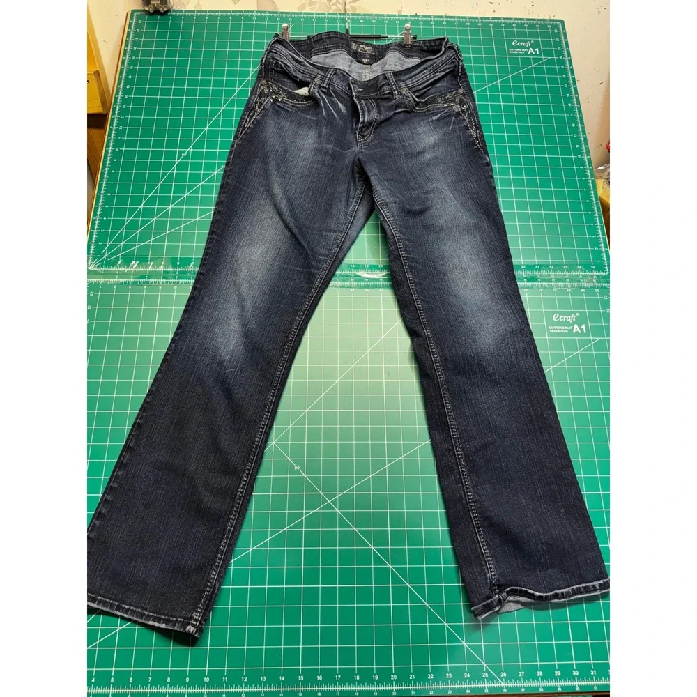 Silver Jeans Co Suki Mid Rise Bootcut Dark Wash Studded Embroidered SZ 14 L 33